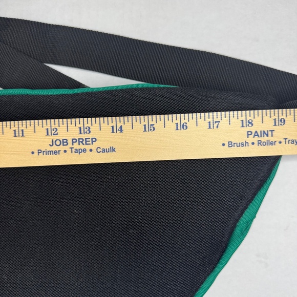 AIR JORDAN Sling Bag/Fanny Pk/Crossbody/Belt Bag/LARGE/Jumpman/MYSTIC GREEN/NWT - Picture 11 of 11